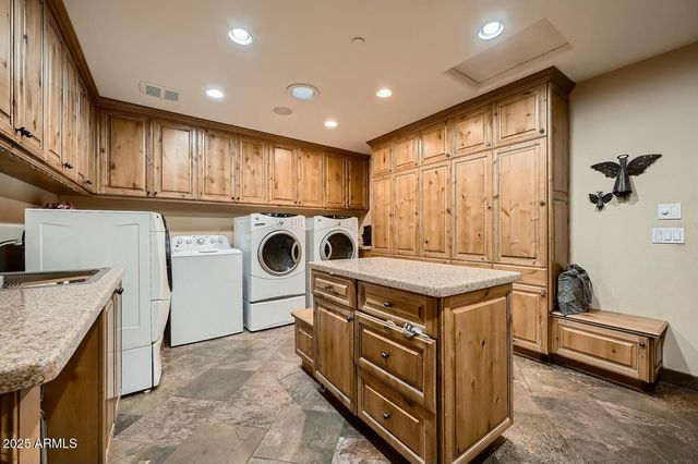 11021 N 74TH Street, Scottsdale, AZ 85260