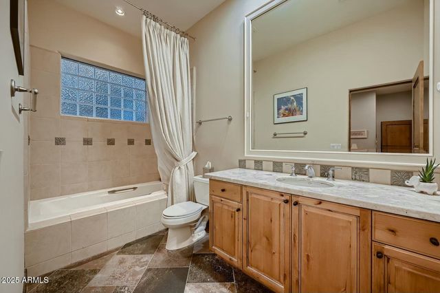 11021 N 74TH Street, Scottsdale, AZ 85260