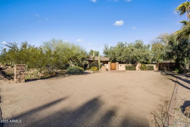 11021 N 74TH Street, Scottsdale, AZ 85260
