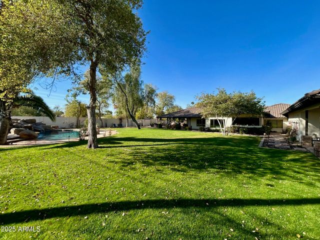 11021 N 74TH Street, Scottsdale, AZ 85260