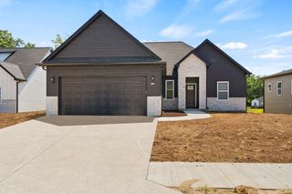 410 SUGARBERRY DR, Columbia, MO 65201