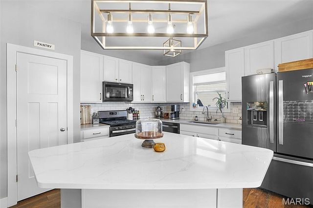 2333 Fiddler's Close Road 65 STB, Washington, MO 63090