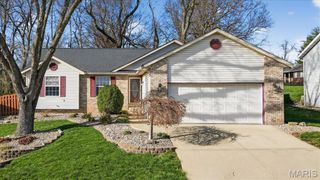 31 Windermere Drive, Glen Carbon, IL 62034