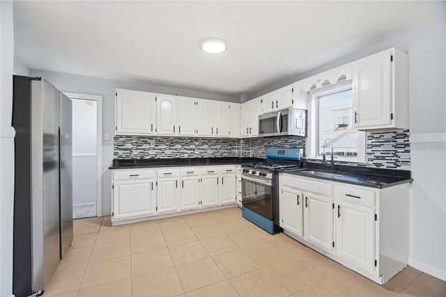 378 Juniper Street, East Providence, RI 02914