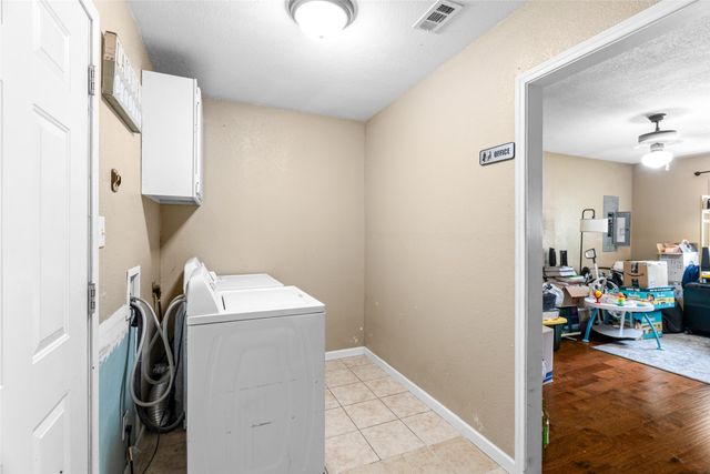 4427 Baldwin Street, Dallas, TX 75210