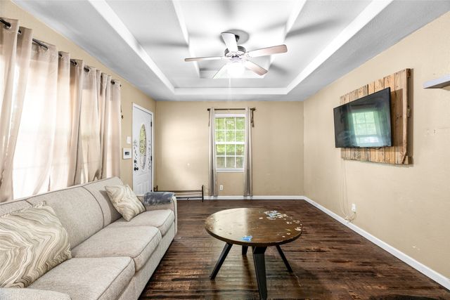 4427 Baldwin Street, Dallas, TX 75210