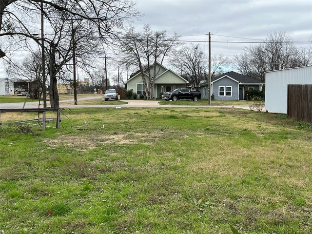 301 E 14th Avenue, Corsicana, TX 75110