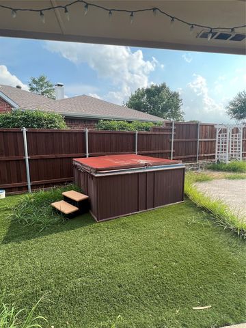 1216 Pleasant Oaks Drive, Lewisville, TX 75067