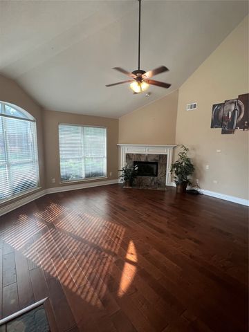 1216 Pleasant Oaks Drive, Lewisville, TX 75067