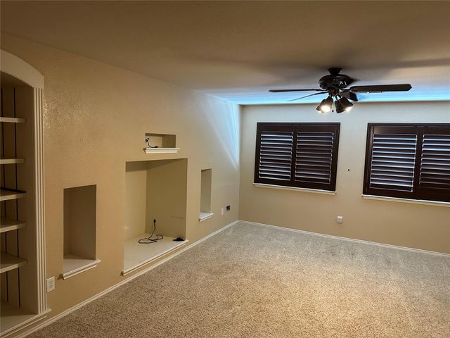 1216 Pleasant Oaks Drive, Lewisville, TX 75067
