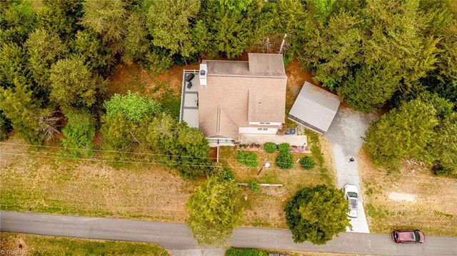 5367 Darwood Estate Lane, Winston-salem, NC 27106