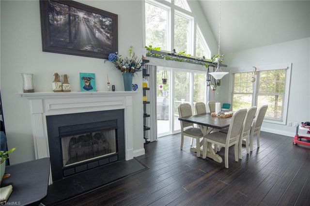 5367 Darwood Estate Lane, Winston-salem, NC 27106