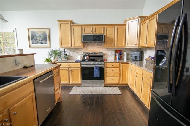 5367 Darwood Estate Lane, Winston-salem, NC 27106