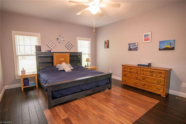 5367 Darwood Estate Lane, Winston-salem, NC 27106