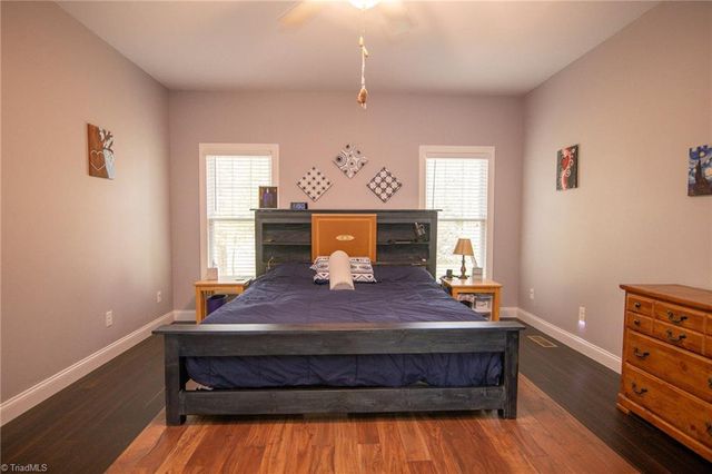 5367 Darwood Estate Lane, Winston-salem, NC 27106