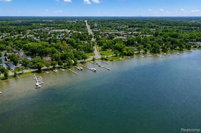 42920 W 14 Mile Road, Walled Lake, MI 48390