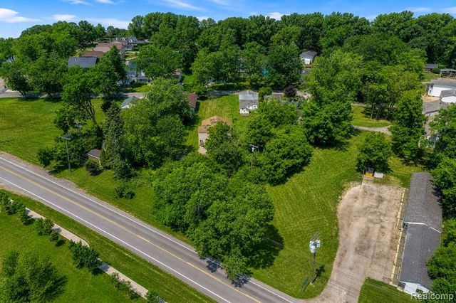 42920 W 14 Mile Road, Walled Lake, MI 48390