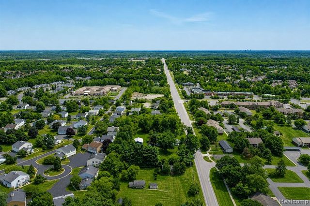 42920 W 14 Mile Road, Walled Lake, MI 48390