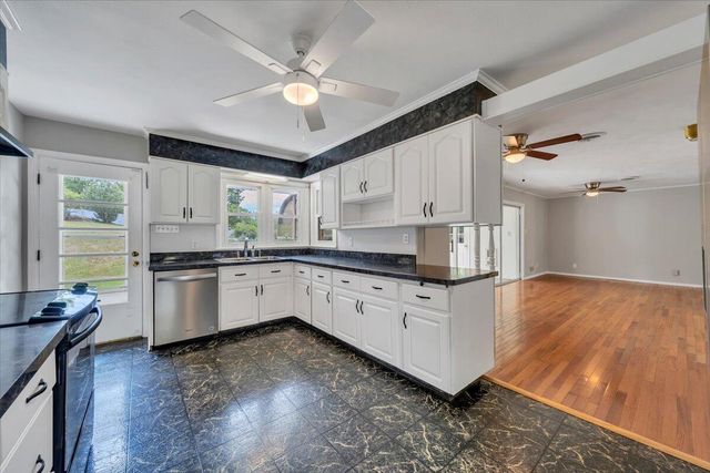 4962 Bower RD, Roanoke, VA 24018