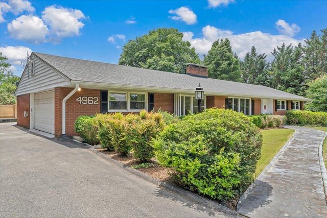 4962 Bower RD, Roanoke, VA 24018