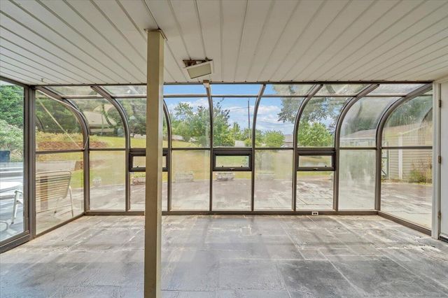 4962 Bower RD, Roanoke, VA 24018
