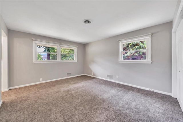4962 Bower RD, Roanoke, VA 24018