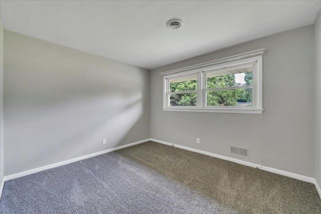 4962 Bower RD, Roanoke, VA 24018