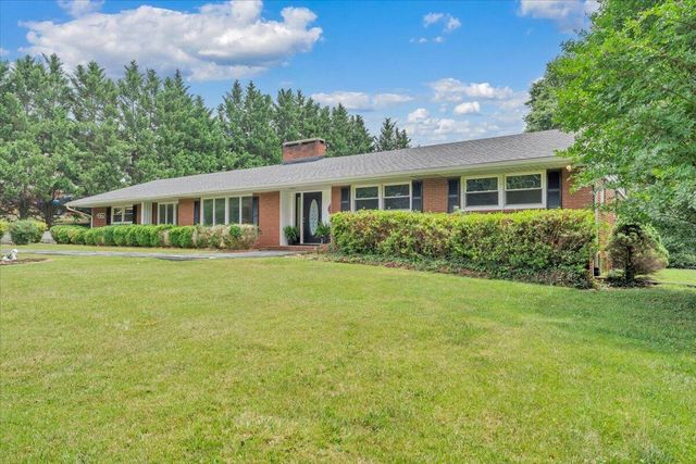 4962 Bower RD, Roanoke, VA 24018