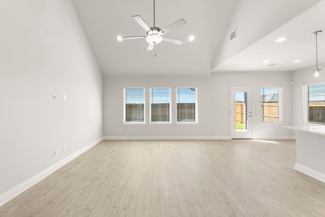 17137 Oxborough Drive, Fort Worth, TX 76247