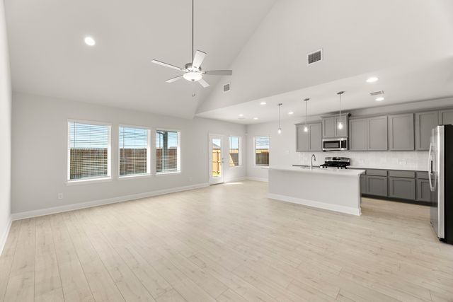 17137 Oxborough Drive, Fort Worth, TX 76247