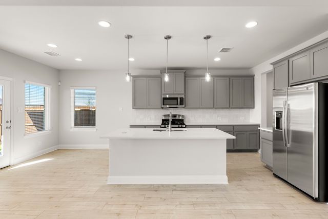 17137 Oxborough Drive, Fort Worth, TX 76247