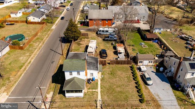 231 N MAIN ST, Clayton, NJ 08312