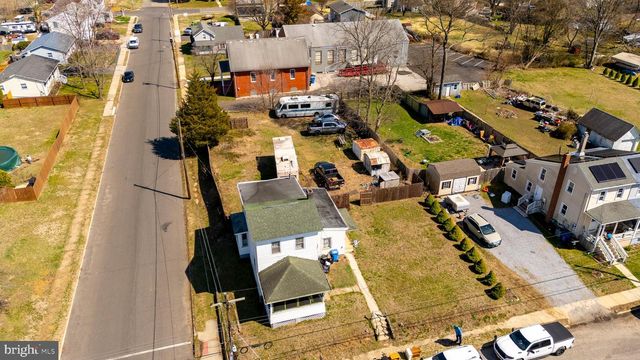 231 N MAIN ST, Clayton, NJ 08312