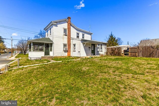 231 N MAIN ST, Clayton, NJ 08312