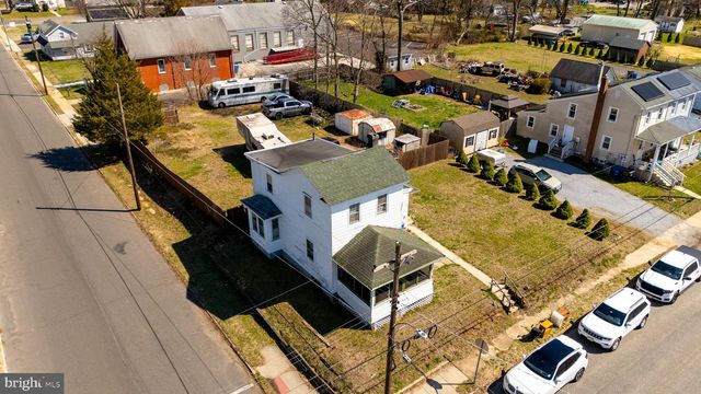 231 N MAIN ST, Clayton, NJ 08312