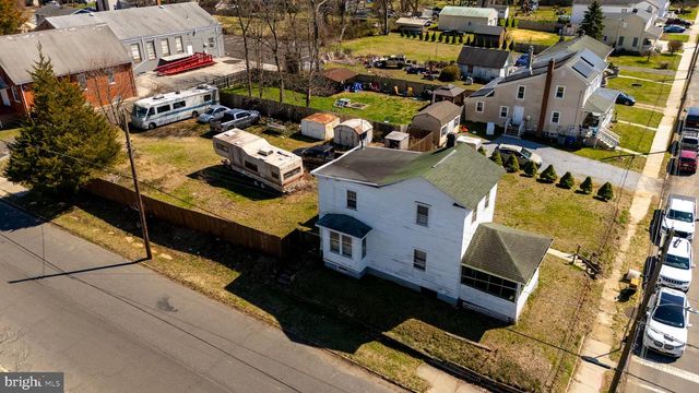 231 N MAIN ST, Clayton, NJ 08312