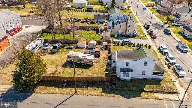 231 N MAIN ST, Clayton, NJ 08312