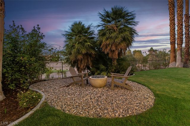 8848 Rainbow Ridge Drive, Las Vegas, NV 89117