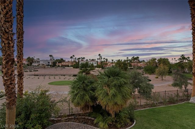 8848 Rainbow Ridge Drive, Las Vegas, NV 89117