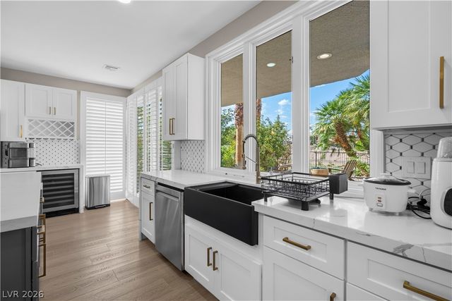 8848 Rainbow Ridge Drive, Las Vegas, NV 89117