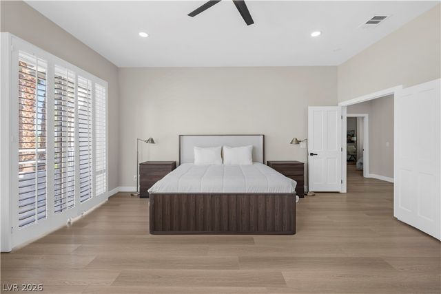 8848 Rainbow Ridge Drive, Las Vegas, NV 89117