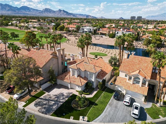 8848 Rainbow Ridge Drive, Las Vegas, NV 89117