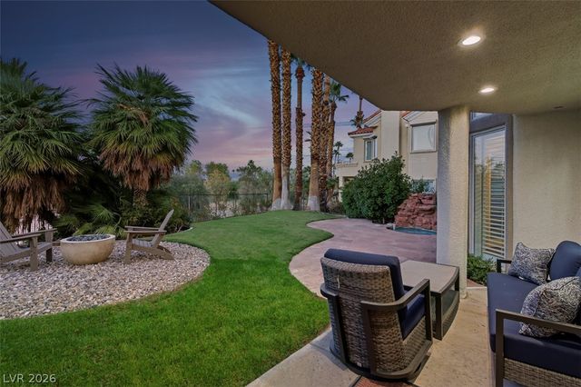 8848 Rainbow Ridge Drive, Las Vegas, NV 89117