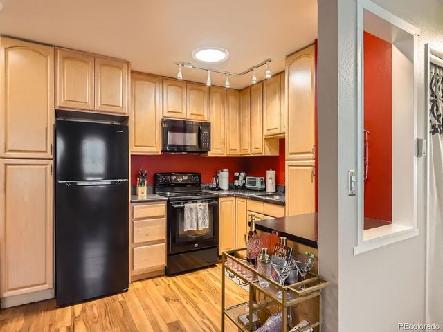 625 Pearl Street 23, Boulder, CO 80302