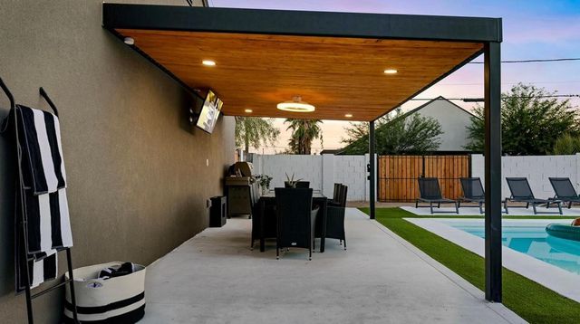 1450 E Hoover Avenue, Phoenix, AZ 85006