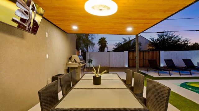 1450 E Hoover Avenue, Phoenix, AZ 85006