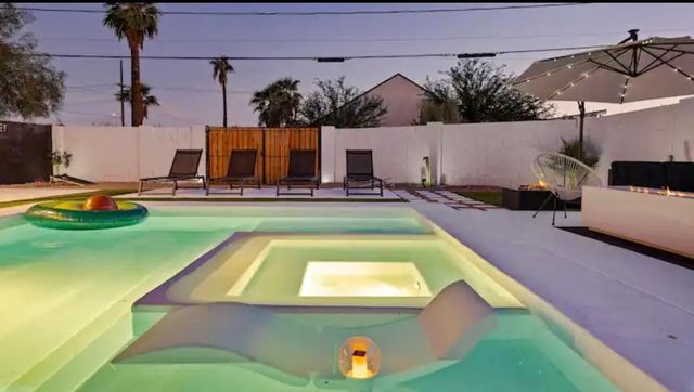 1450 E Hoover Avenue, Phoenix, AZ 85006