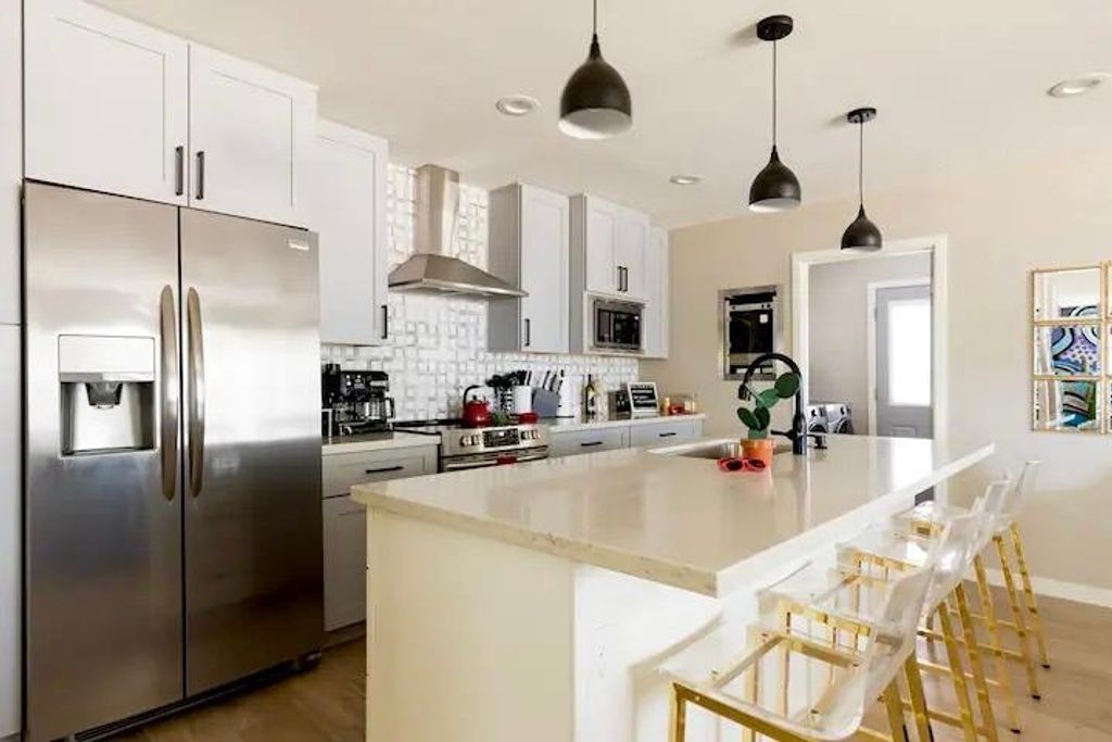 1450 E Hoover Avenue, Phoenix, AZ 85006