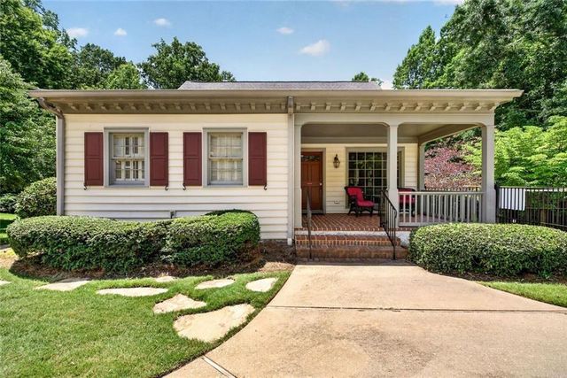 1855 Bedfordshire Court, Decatur, GA 30033