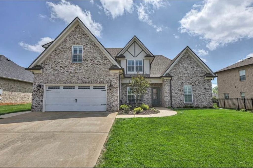 814 Stovers Gln, Murfreesboro, TN 37128